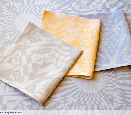 Margotje set: tafellaken en 9 servetten